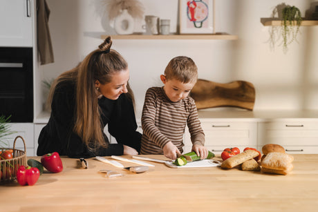 Malí hrdinové v kuchyni – vytvářejte velké vzpomínky s dětským kuchyňským náčiním