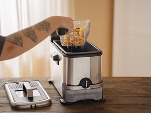 FRITOVACÍM HRNCEM - 3L - 6