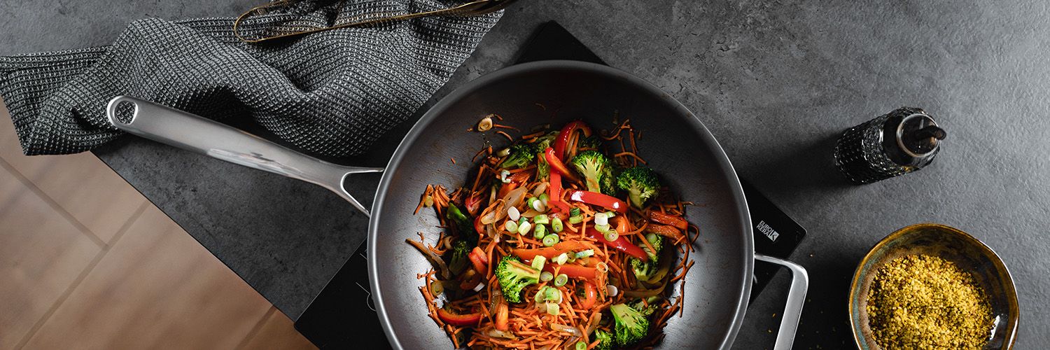 ZERO – PŘÍRODNÍ NEPŘILNAVÁ WOK PÁNEV 30 CM - 10