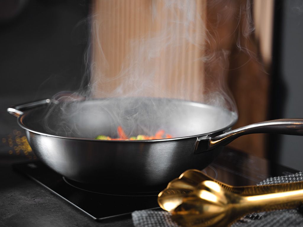 ZERO – PŘÍRODNÍ NEPŘILNAVÁ WOK PÁNEV 30 CM - 6