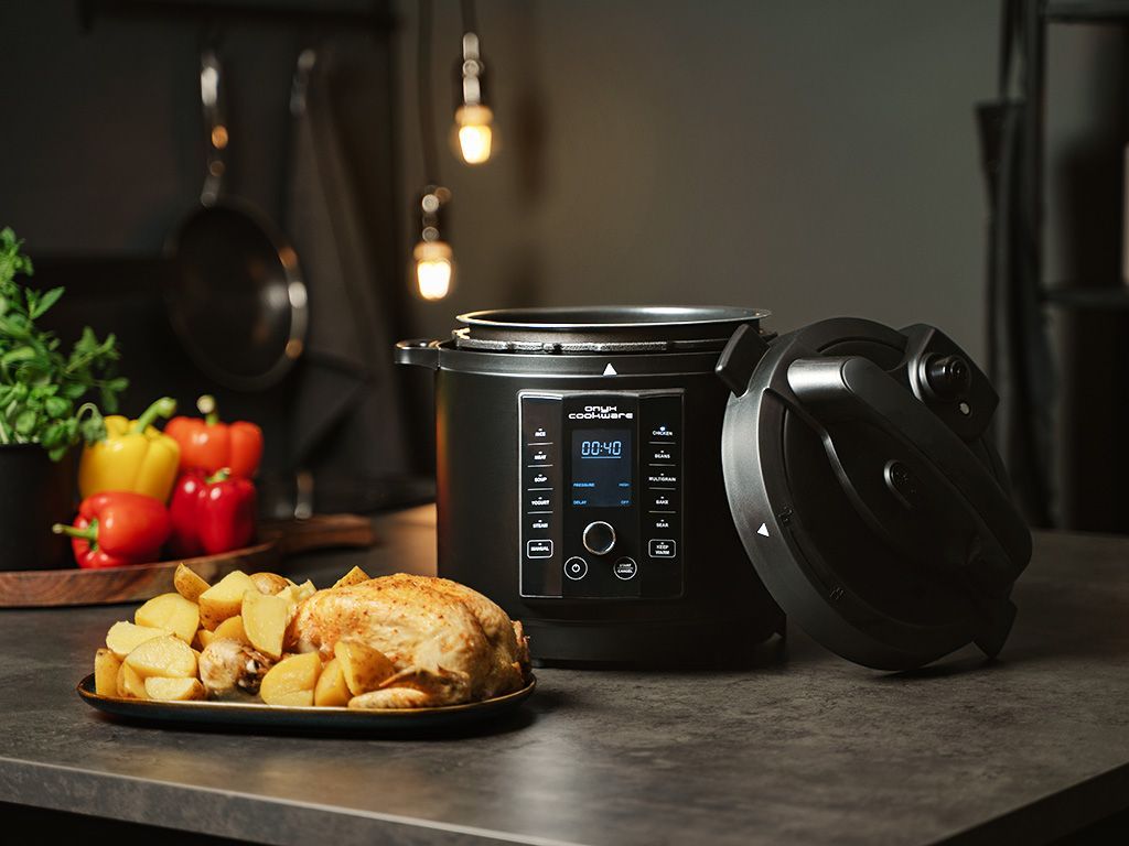 11-IN-1 MULTI COOKER - 5