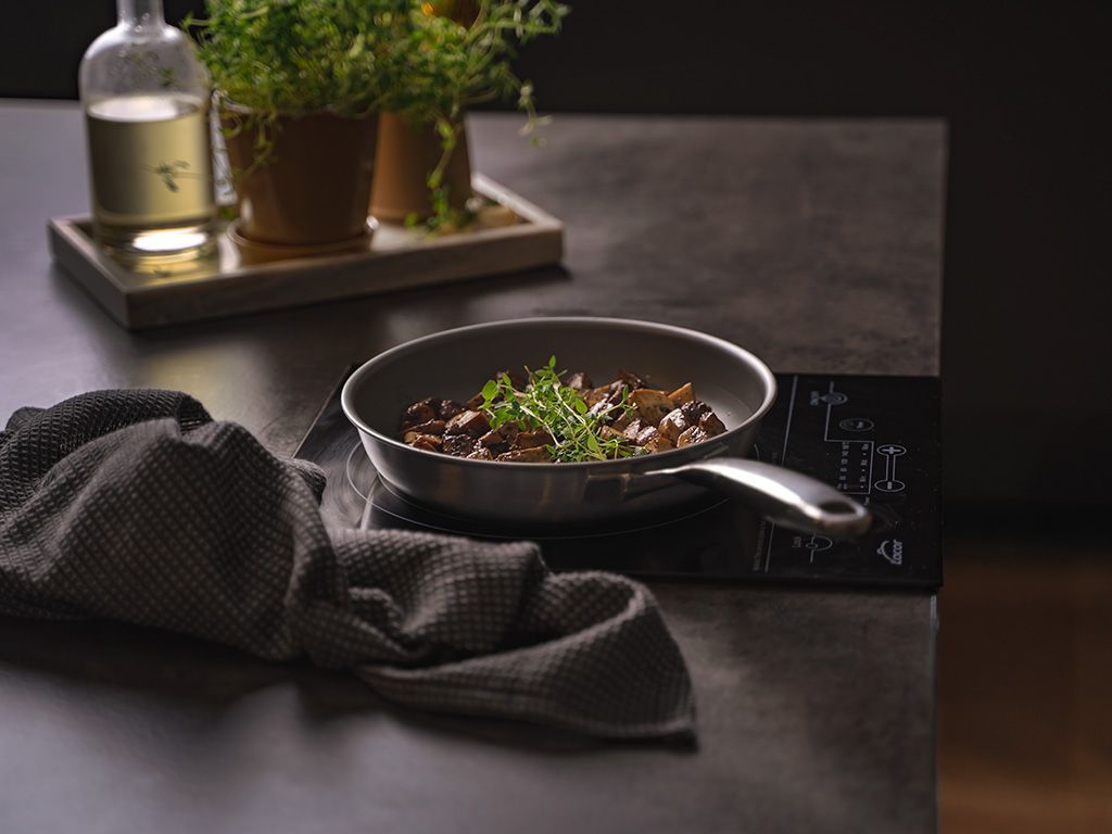 ZERO – PŘÍRODNÍ NEPŘILNAVÝ PÁNEV 30CM - 9