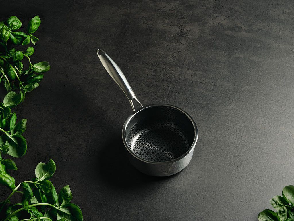 SAUCE POT 14CM (0,9L) - 2