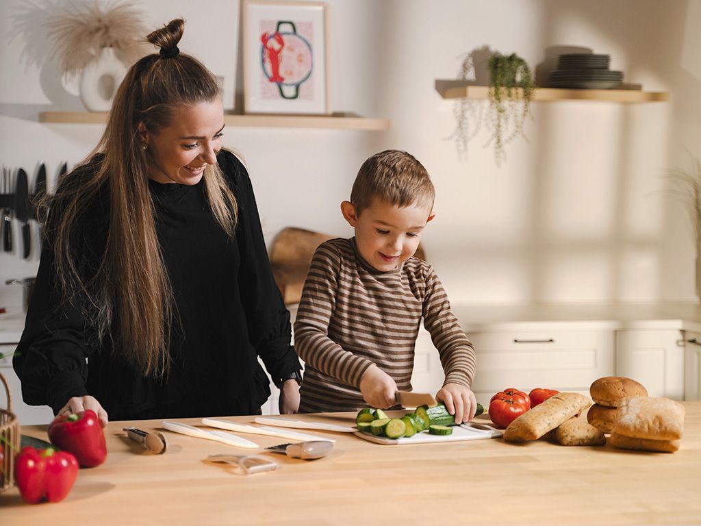 LITTLE HEROES KUCHAŘSKOU SADU – 3 KS - 4