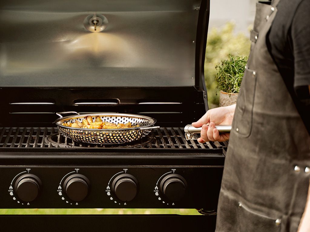 BBQ GRILOVACÍ PÁNEV S ODNÍMATELNOU RUKOJETÍ 28 CM