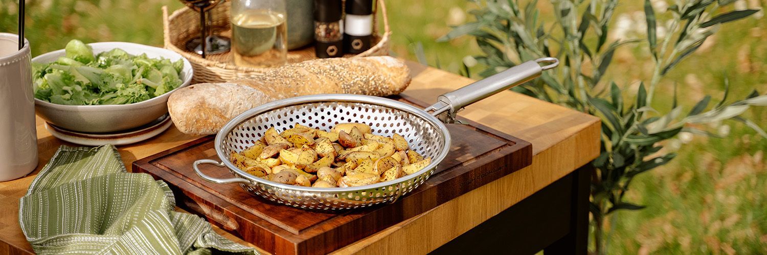 BBQ GRILOVACÍ PÁNEV S ODNÍMATELNOU RUKOJETÍ 28 CM