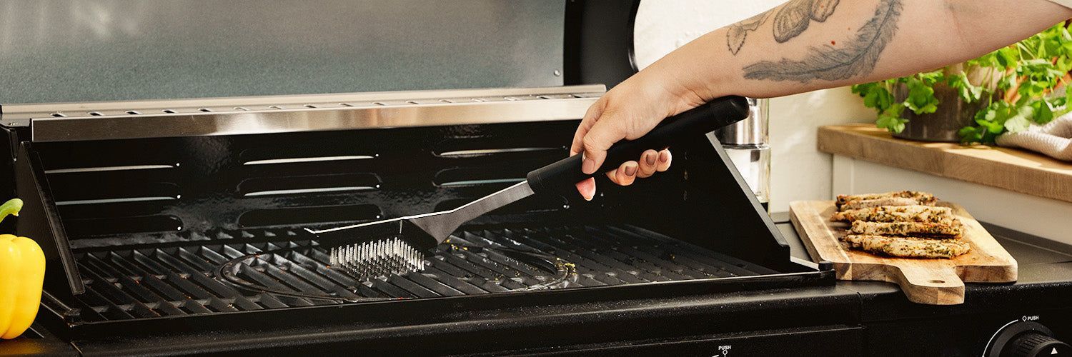 BBQ OCELOVÝ KARTÁČ