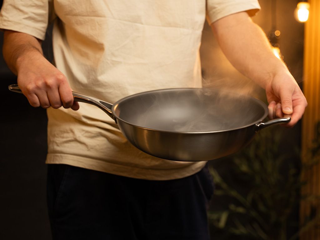 ZERO – PŘÍRODNÍ NEPŘILNAVÁ WOK PÁNEV 30 CM - 9