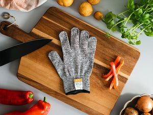 RUKAVICE ODPORNÉ NA ŘEZÁNÍ