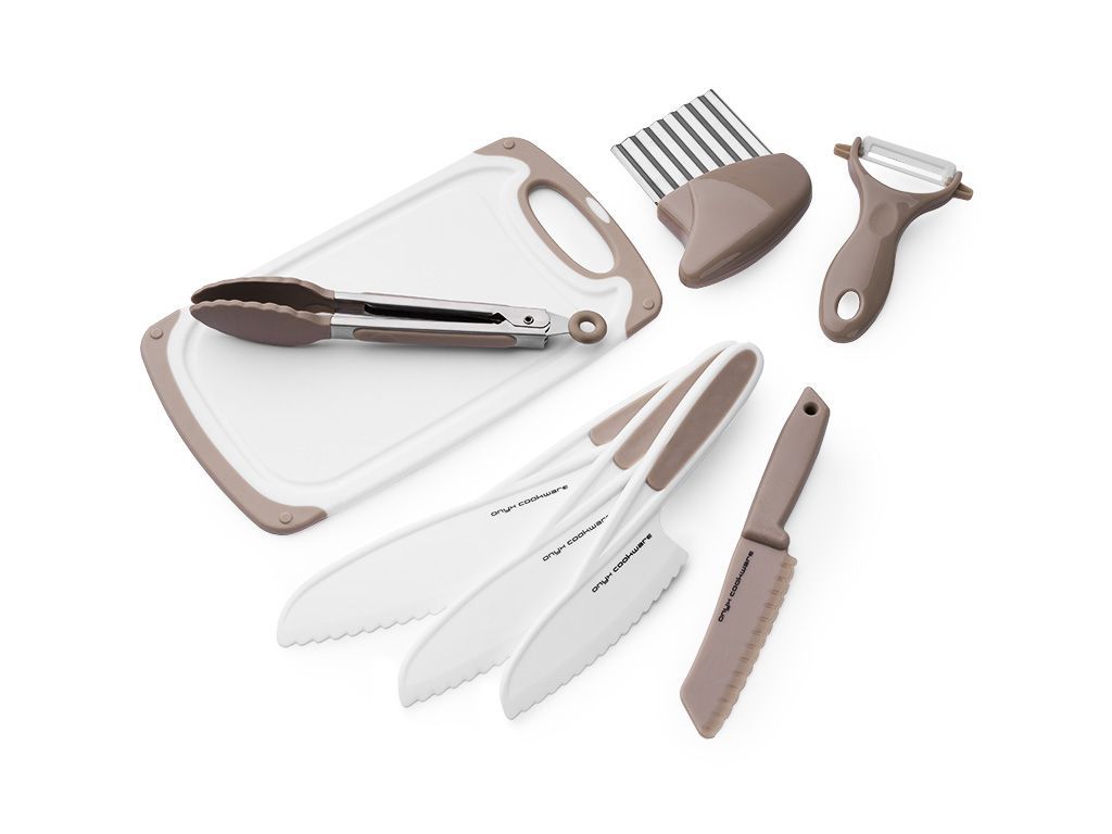 LITTLE HEROES KUCHAŘSKOU SADU