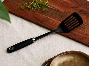 ŠTĚRBINOVÁ LOPATKA