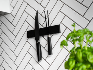 NOSIČ NA NŮŽE S MAGNETEM NA STĚNU - 25 CM