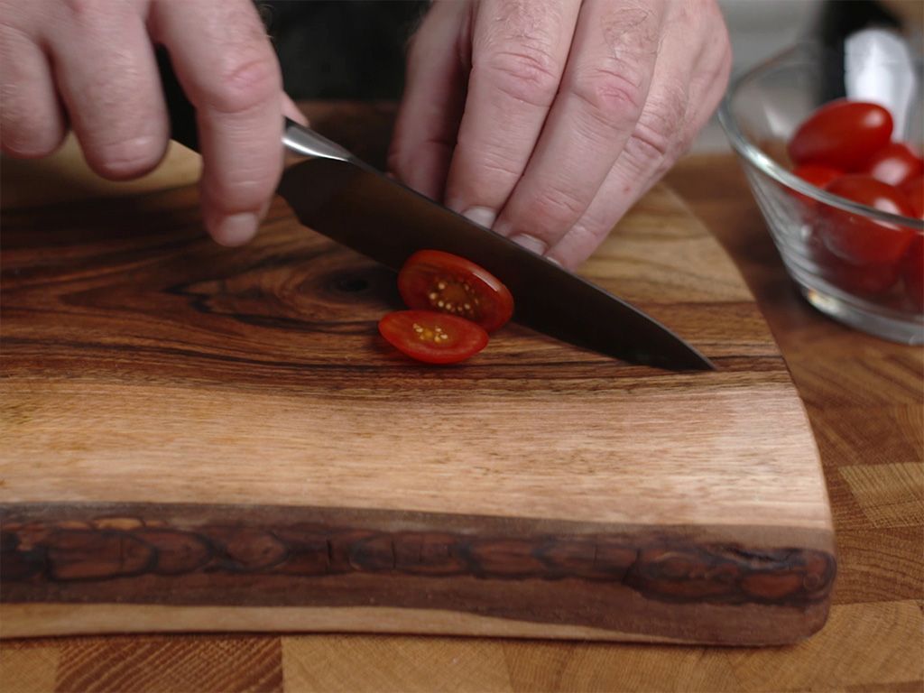 UNIVERZÁLNÍ NŮŽ 13 CM - 1. GENERACE