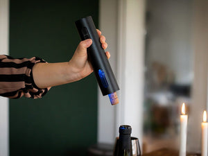 ELEKTRICKÝ OTVÍRAČ NA VÍNO